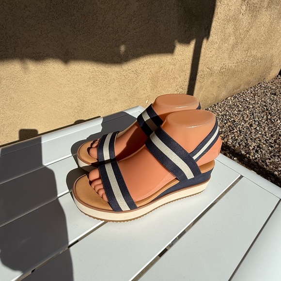 Corso Como Navy and White Striped Women's wedge Sandals size 6M - Picture 3 of 14
